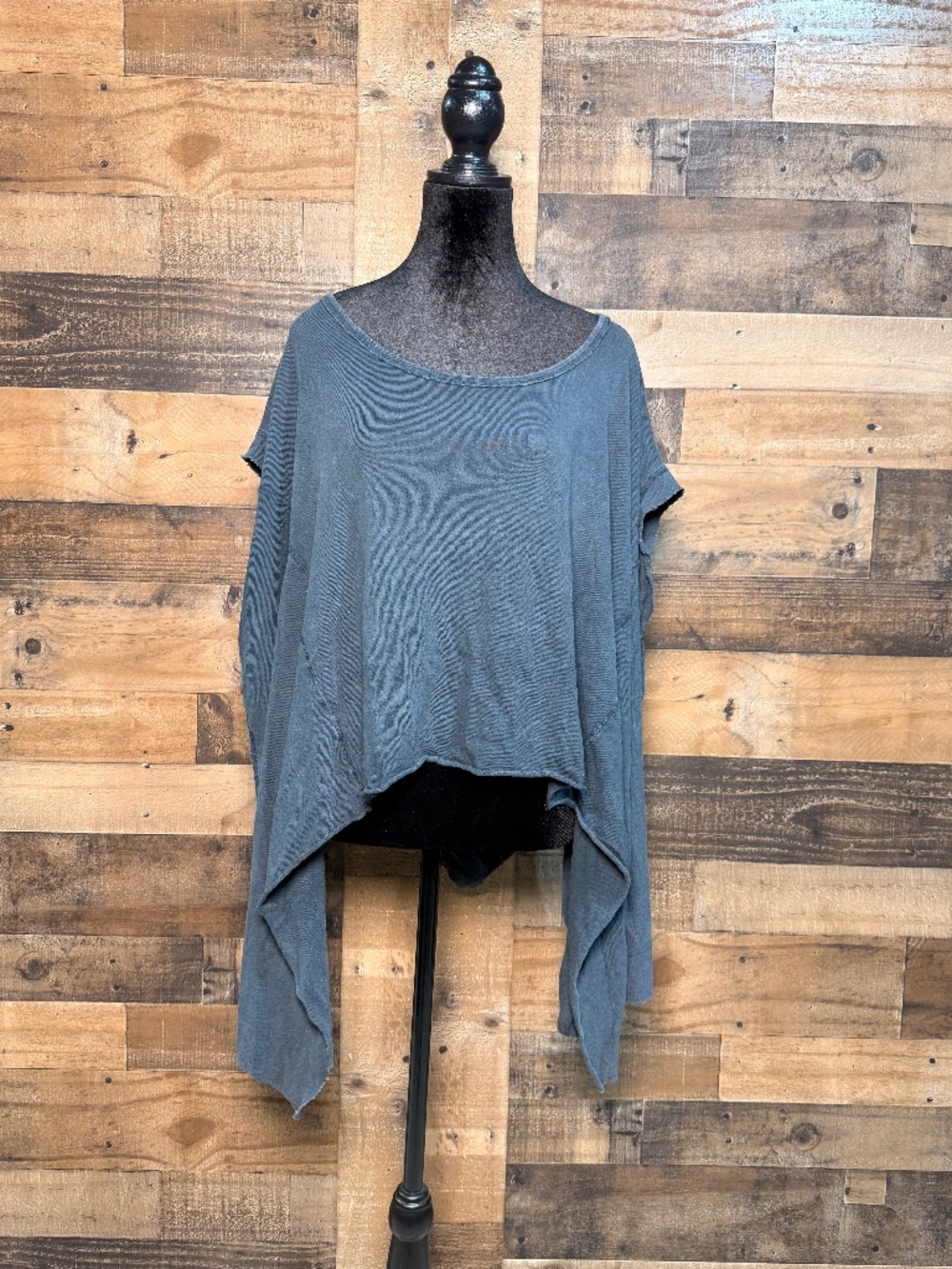 We the Free People Women's Black Cropped Short Sleeve  Tee Shirt Large L TEP 128